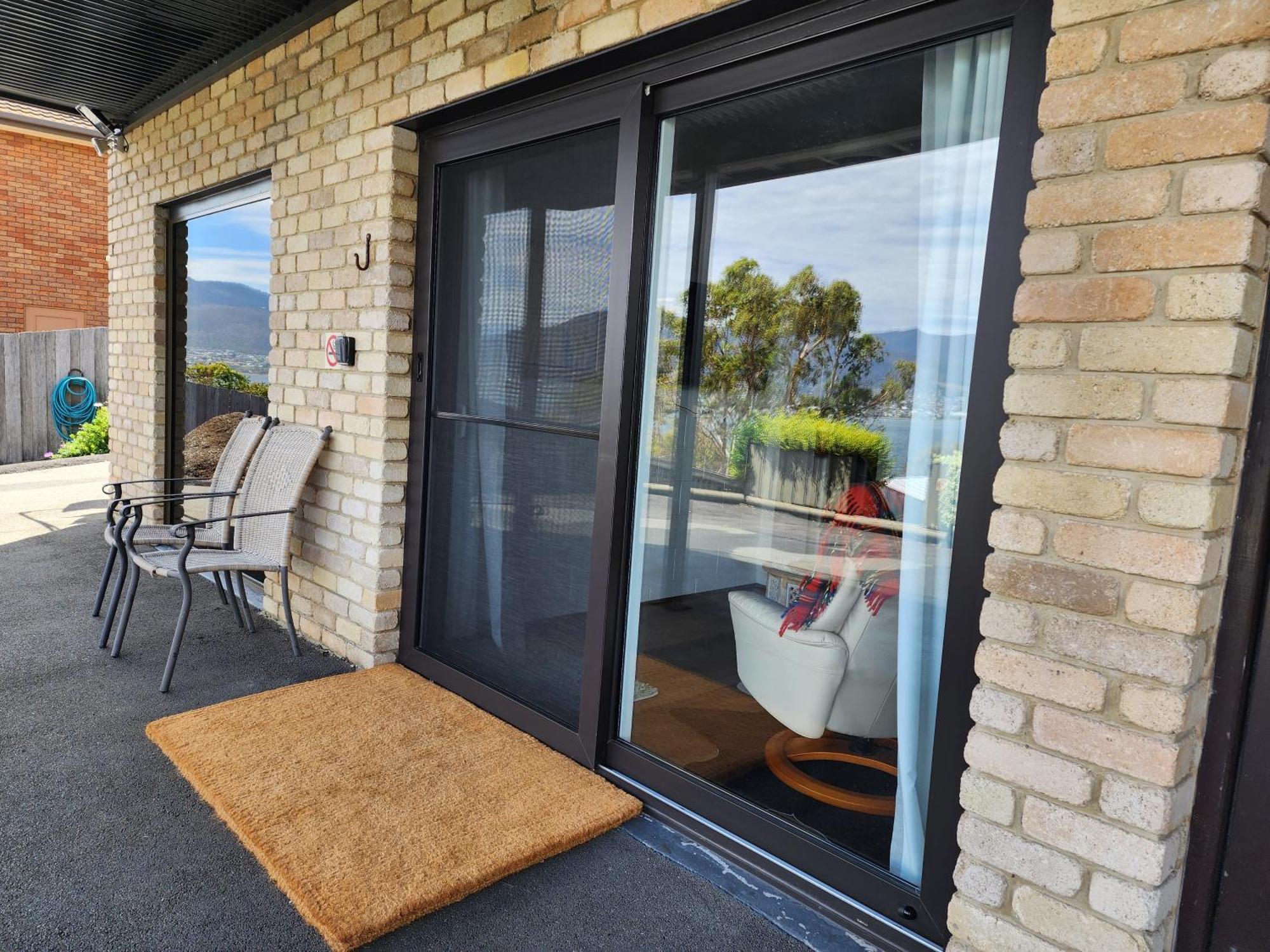 Waterfront Abode - 2 Bedrooms 호바트 외부 사진